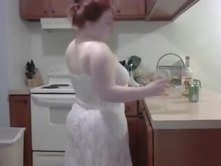 Kitchen Tease Chubby: Free American Chubby sex video clip 6b | xHamster