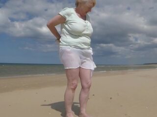 Isteri berjalan pada pantai, percuma hd seks filem filem 4c | xhamster