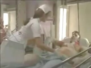 Horký asijské zdravotní sestra treats pacient, volný twitter asijské dospělý video vid