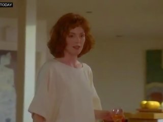 Julianne moore - video's haar gember bosje - kort cuts (1993)
